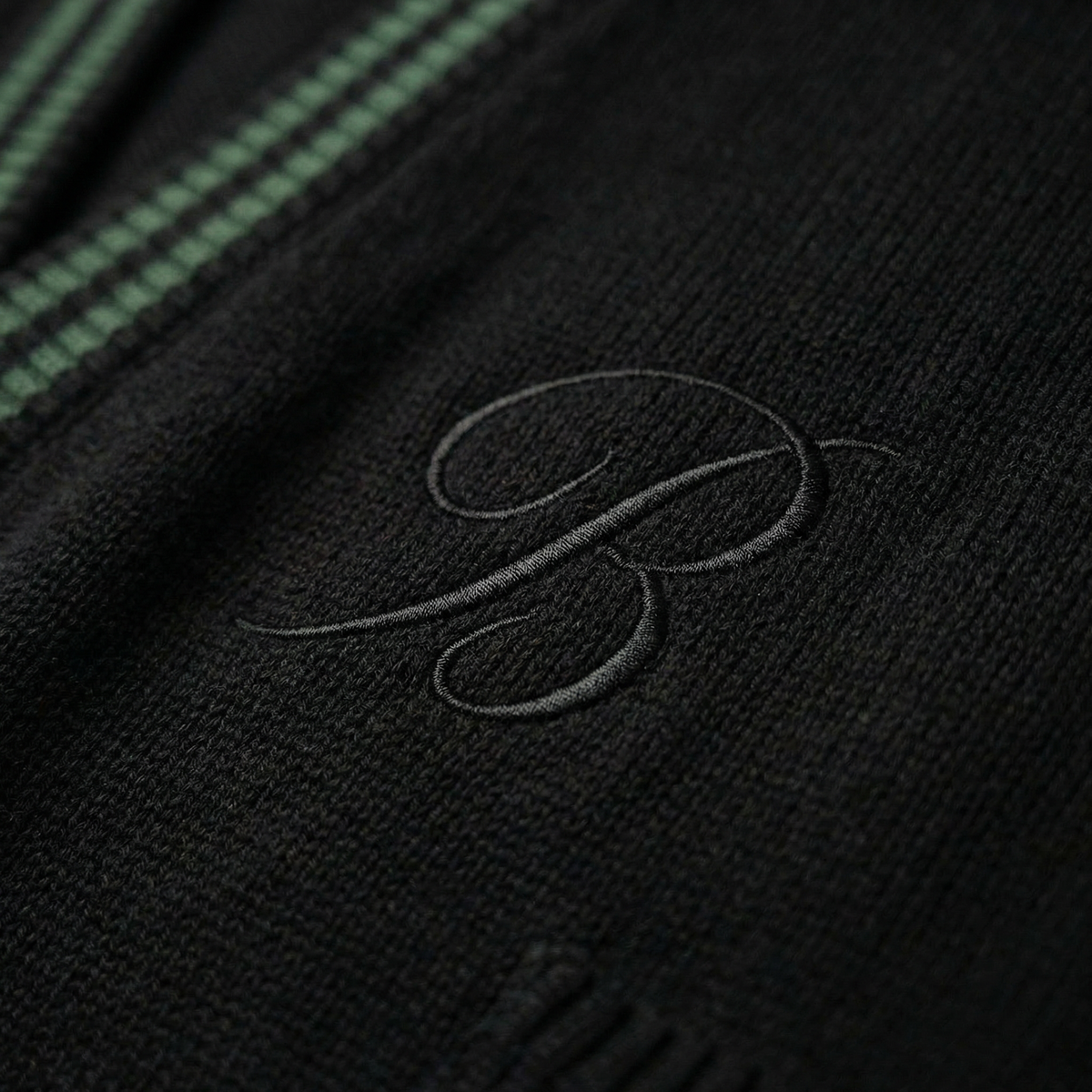Cardigan Signature