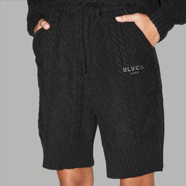 Short en tricot noir