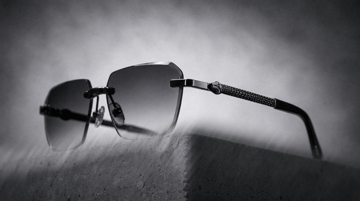 The Serpent Sculpted in glossy black.
