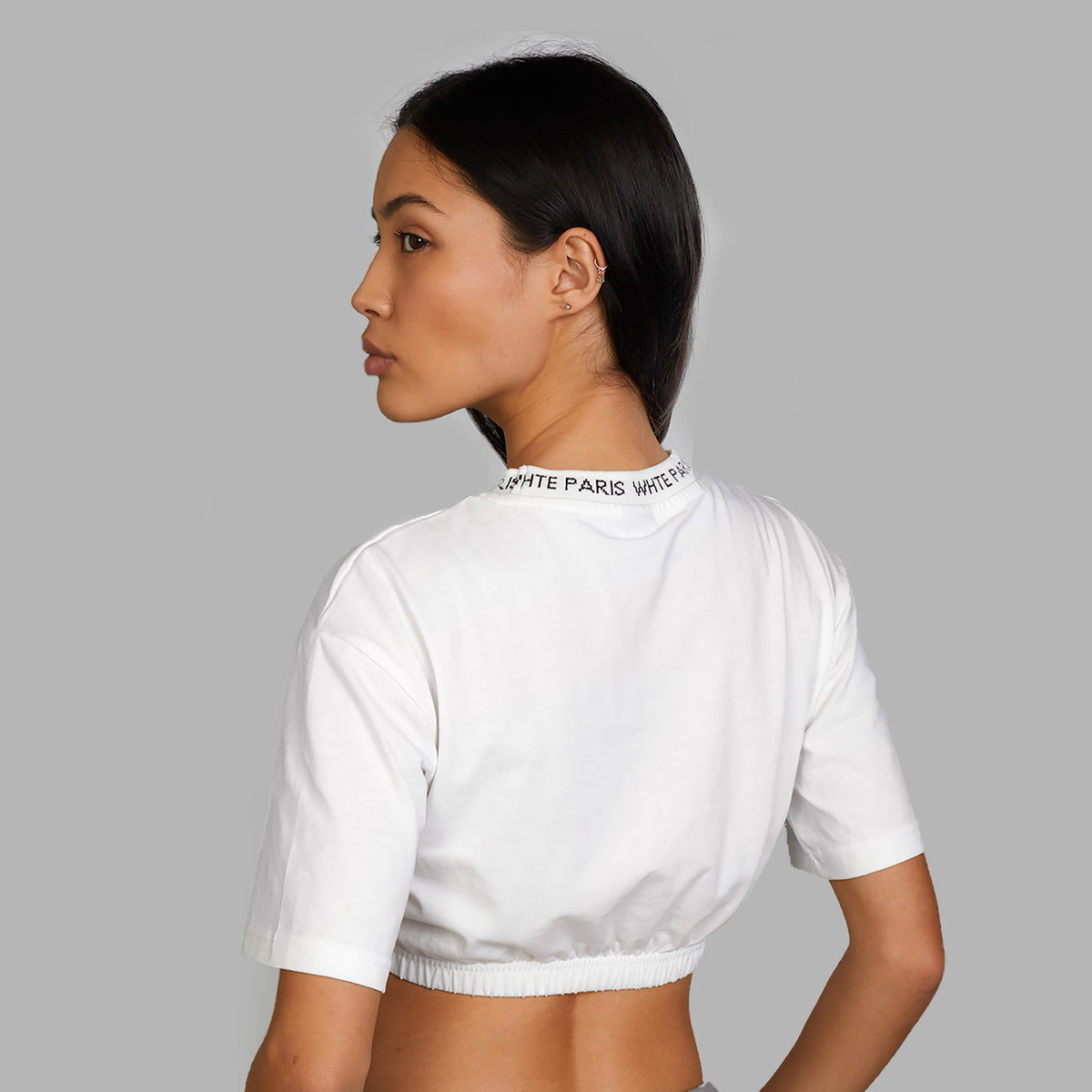 T-shirt 'Whte Neck Crop Tee'