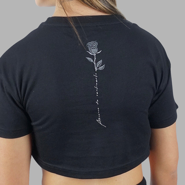 T-shirt noir à coupe courte avec illustration de rose