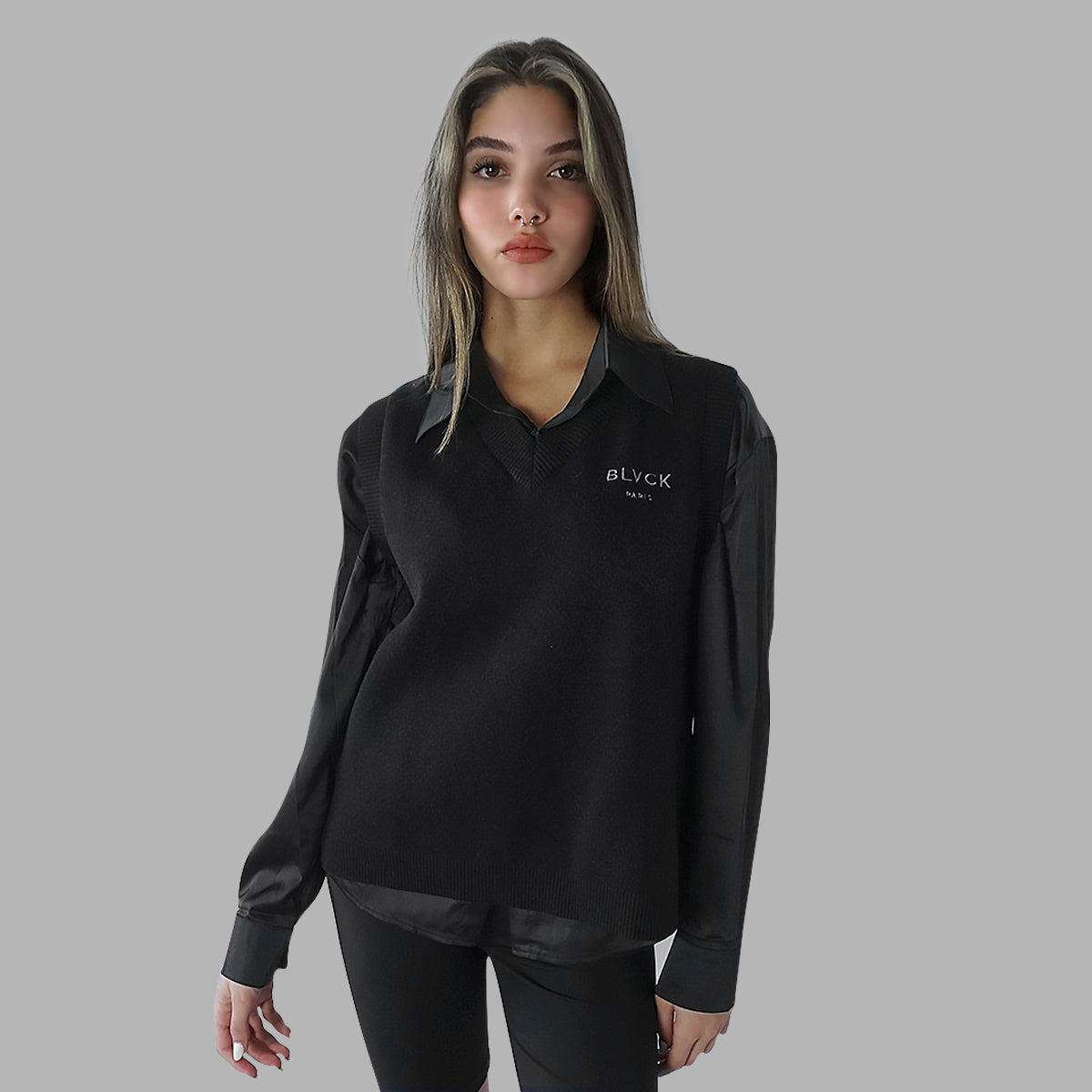 Veste noire avec motif crâne